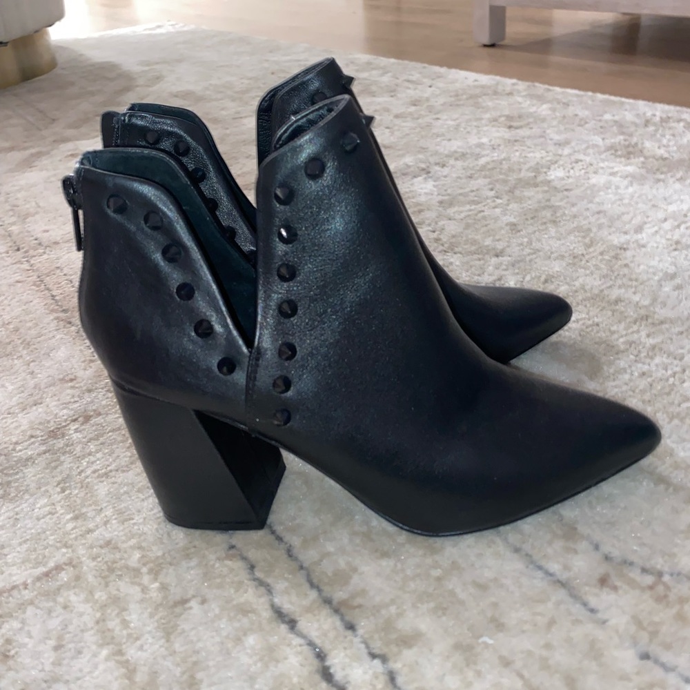 Steve Madden Studded Booties Size 9